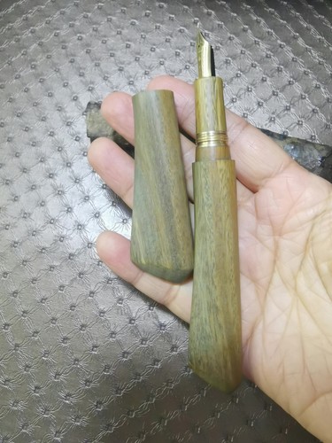 Penna stilografica artigianale